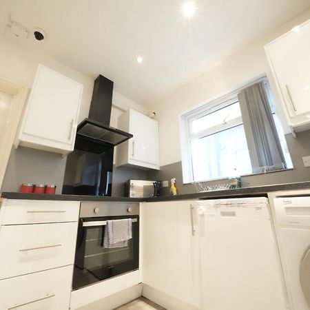 Grand Airport Ensuites Harmondsworth Extérieur photo