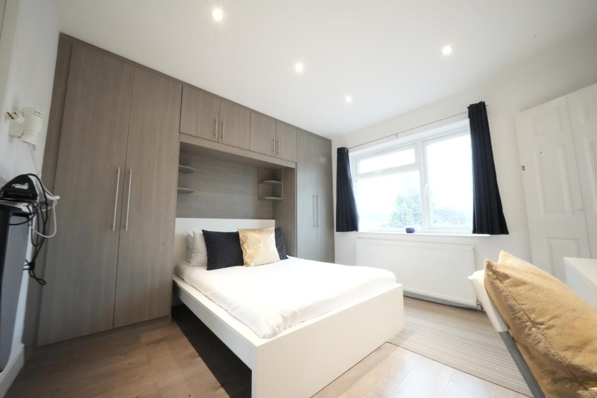 Grand Airport Ensuites Harmondsworth Extérieur photo