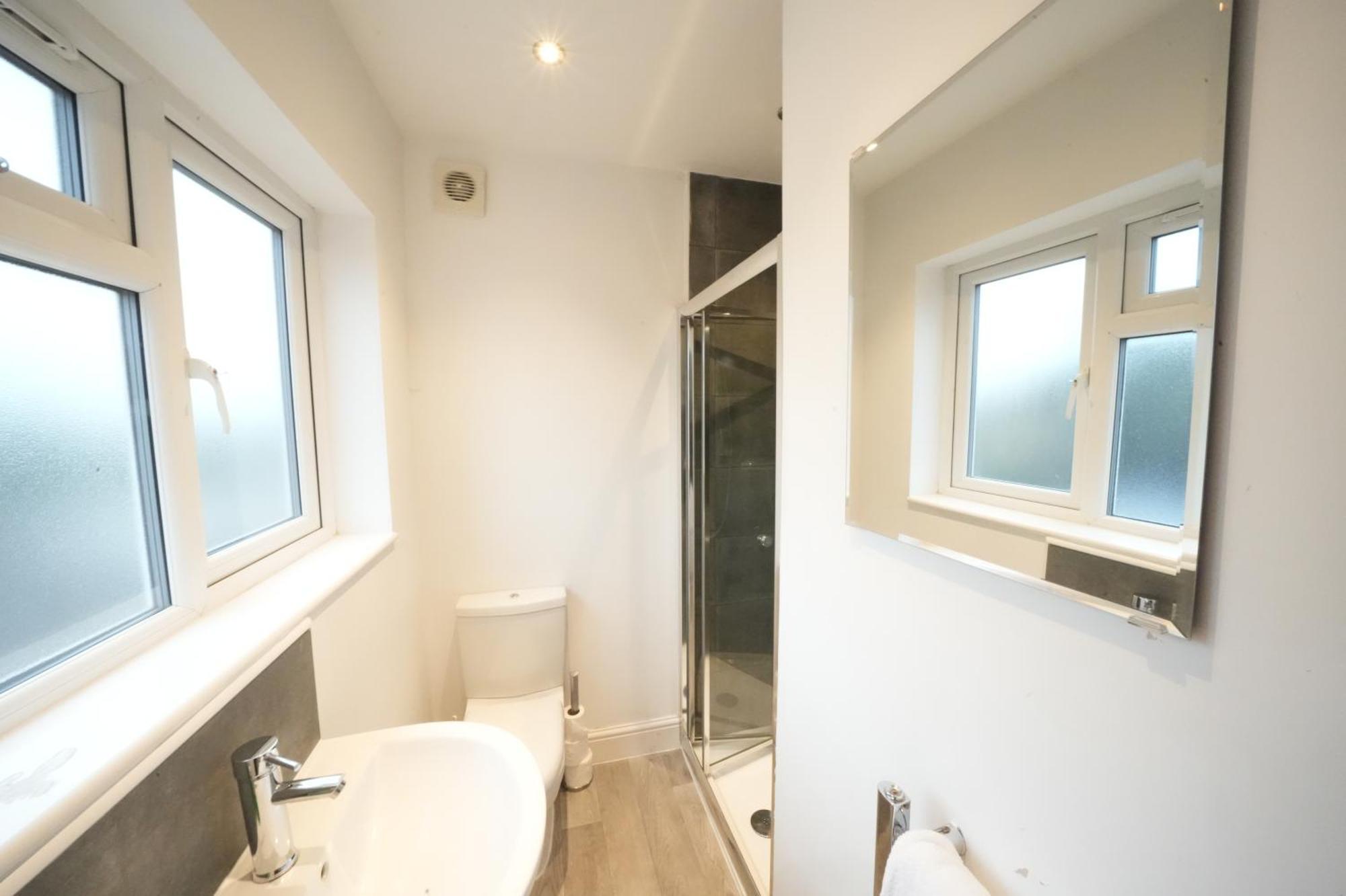 Grand Airport Ensuites Harmondsworth Extérieur photo