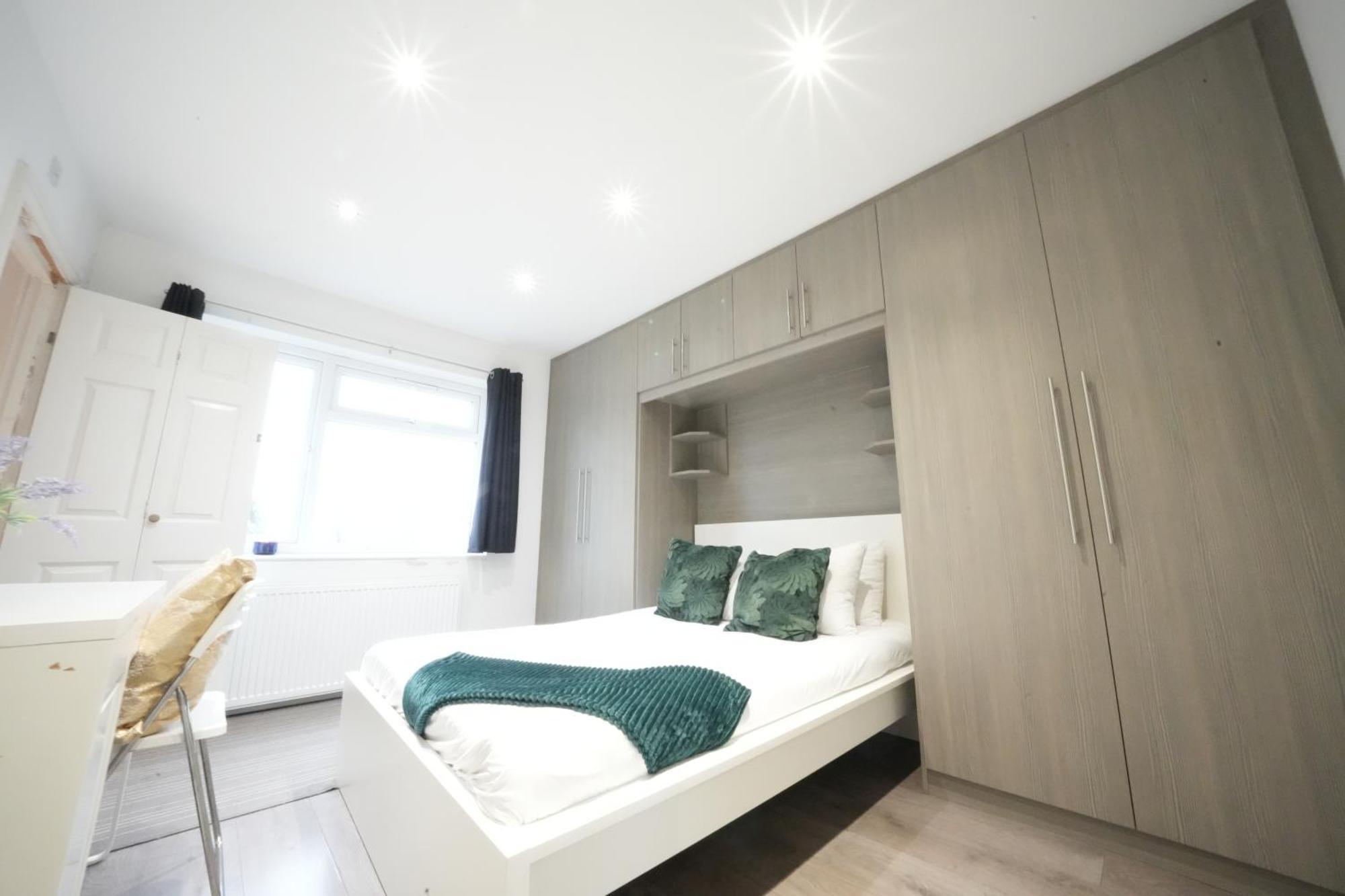 Grand Airport Ensuites Harmondsworth Extérieur photo
