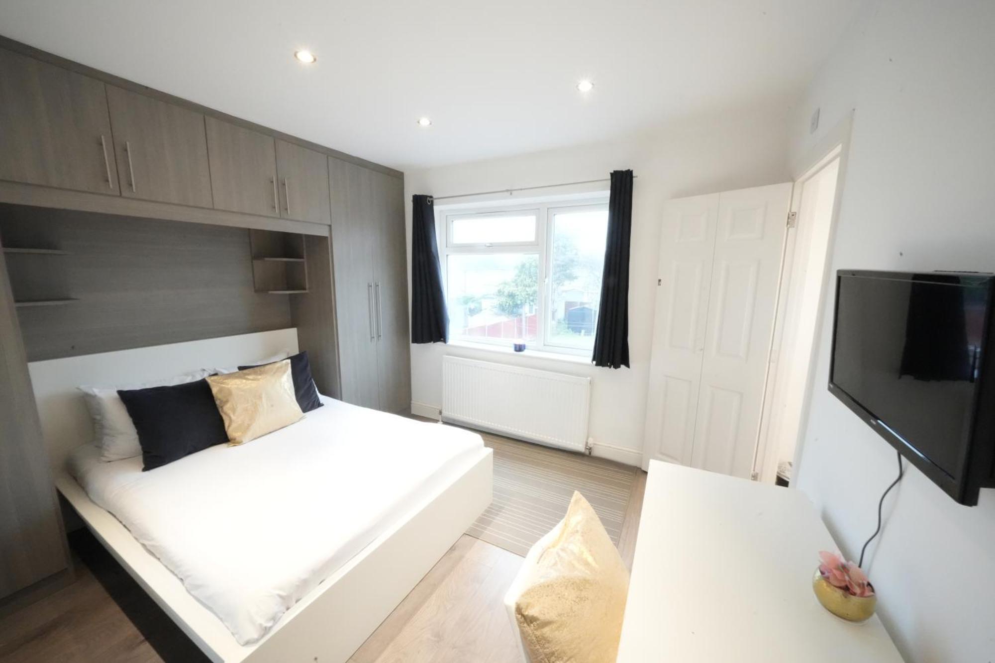 Grand Airport Ensuites Harmondsworth Extérieur photo