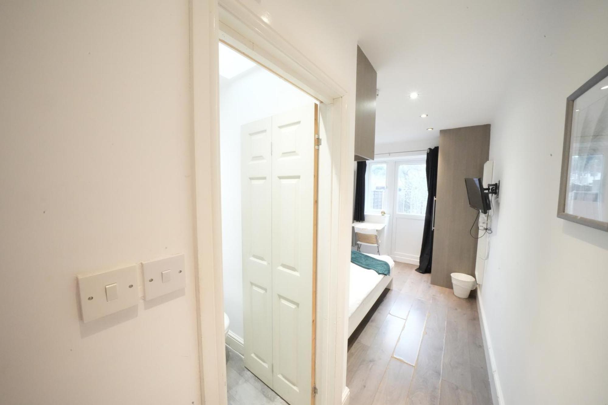Grand Airport Ensuites Harmondsworth Extérieur photo