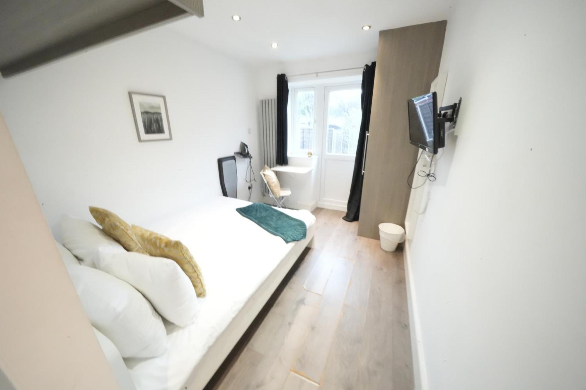 Grand Airport Ensuites Harmondsworth Extérieur photo